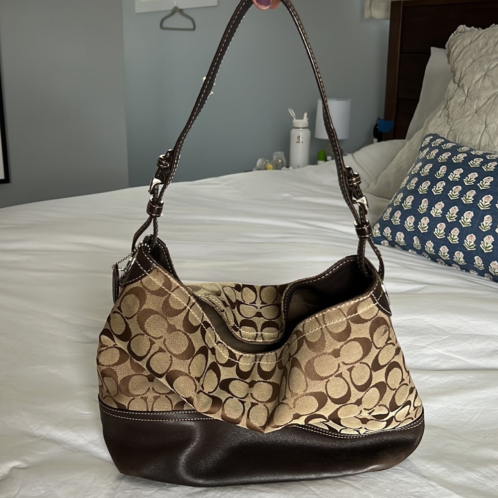 Authentic Coach slouch bag